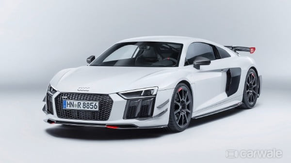 Audi showcases the R8 and TT with Sport Performance Parts