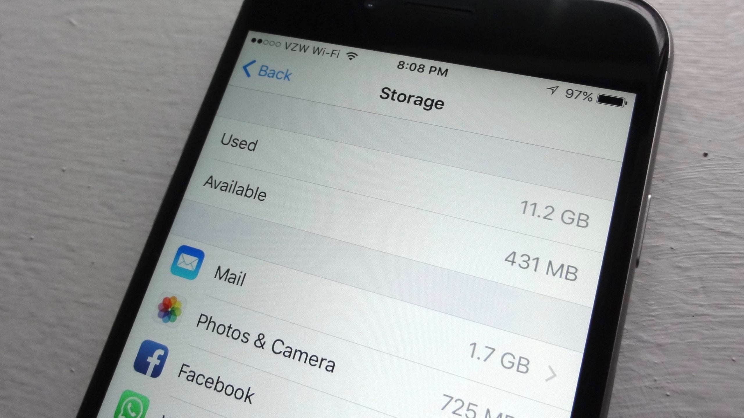 Tech Report: Tips to immediately increase the amount of storage on your phone or tablet