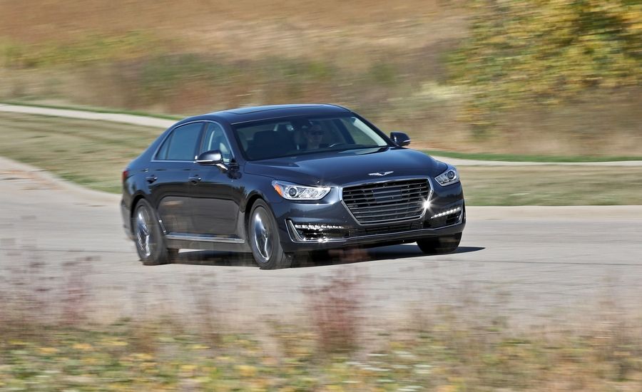 2017 Genesis G90
