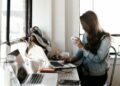 How to Review Any Company Blog (23 Smart Questions to Ask)