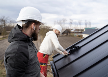 What Does an Inspection from Roofing Near Me Include?